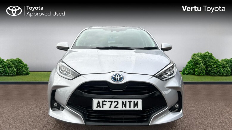 Toyota Yaris 1.5 Hybrid Design 5dr CVT Hybrid Hatchback